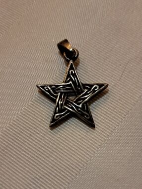 Celtic Knotted Pentagram Star Pendant - 925 Silver